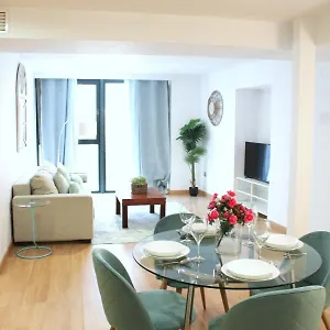 Ole - Albareda 24 Appartement